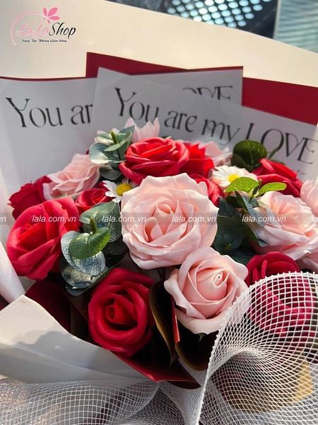 Bó hoa sáp thơm 30 bông 4 lớp sắc đỏ kỷ niệm đáng nhớ mẫu 826