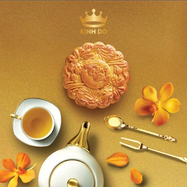 Bánh Trung Thu Kinh Đô Trăng Vàng Hoàng Kim Vinh Hiển Đỏ Thượng Hạng - Hộp 4 Bánh 160g (HKD)