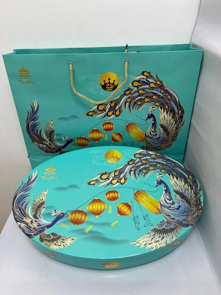 Bánh trung thu Kinh Đô Trăng Vàng Pha Lê Vạn Phúc (PLX6)