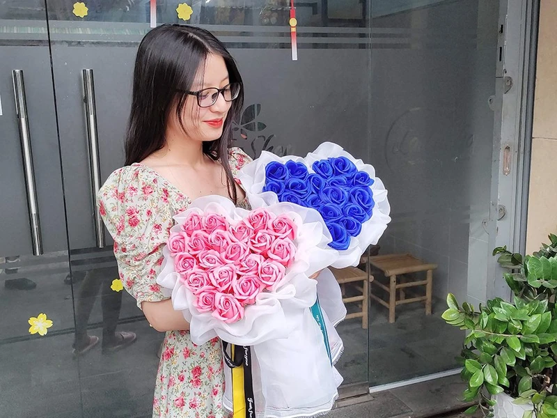 Hoa sáp đẹp, bền với hương thơm dài lâu