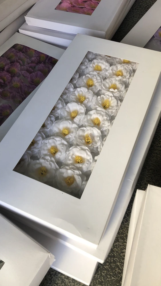 Hộp 50 đầu hoa trà channel sáp thơm