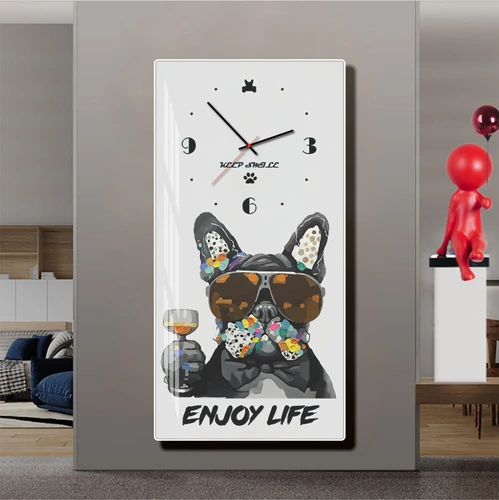 Tranh đồng hồ treo tường chú chó cầm ly rượu nghệ thuật