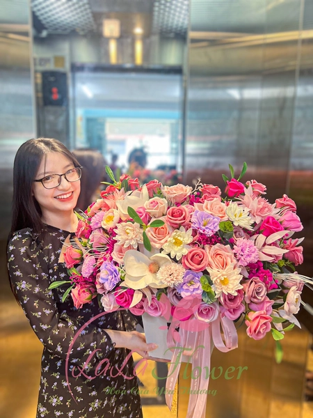 Lẵng hoa sáp để bàn sắc hồng nồng nàng yêu thương chan chứa mê say - Quà tặng ý nghĩa mẫu 833