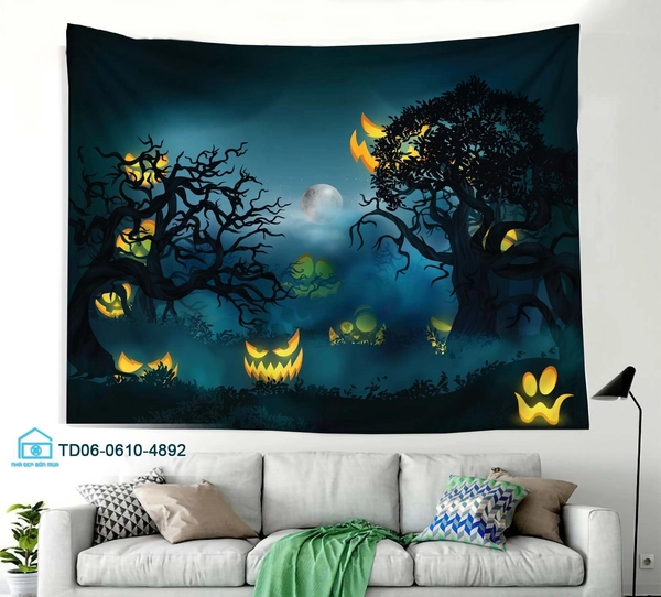 Tranh Vải Halloween Treo Tường Khu Rừng Huyền Bí