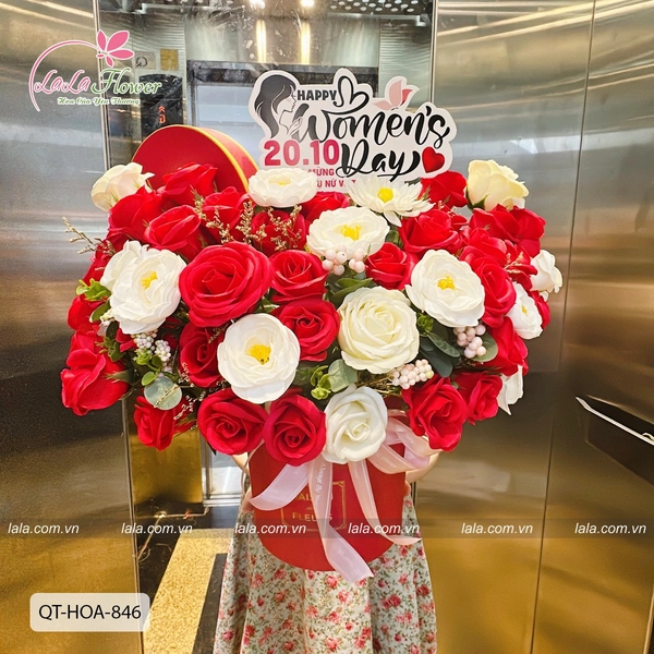 Hộp Hoa Sáp Để Bàn Tone Đỏ Trắng