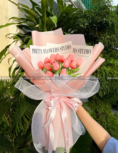 Bó hoa tulip 15 bông rực rỡ