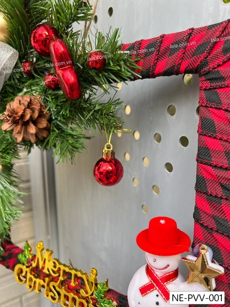 Khung lá thông 25x35cm Full phụ kiện trang trí giáng sinh Tặng kèm đèn LED