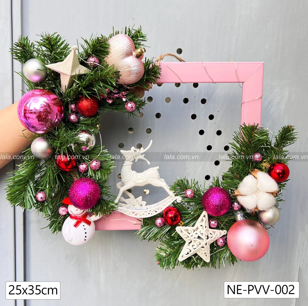 Khung lá thông 25x35cm Full phụ kiện trang trí giáng sinh Tặng kèm đèn LED
