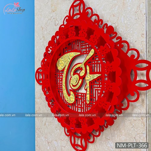 Liễn nhung đỏ vuông chữ tết vàng treo cửa 48x95cm trang trí tết 366