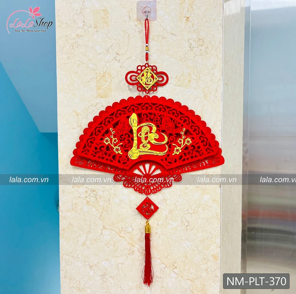 Liễn quạt nhung đỏ chữ Lộc vàng treo cửa trang trí tết 370