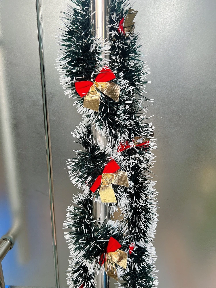 Dây Chồn Phủ Tuyết 2m Kèm Nơ Đỏ Vàng Trang Trí Noel