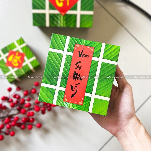 Mô hình bánh chưng giấy bóng cứng chữ thư pháp 2 mặt Tết-Vạn sự như ý trang trí tết