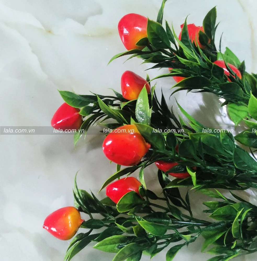 Cành tài lộc đỏ có lá phụ kiện trang trí tiểu cảnh tết mẫu 1372