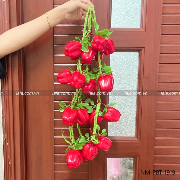 Dây ớt chuông đỏ trang trí tết