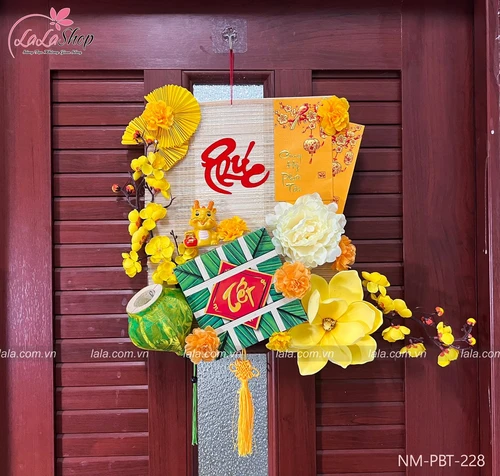 Mành tre 30x40cm bánh chưng lồng đèn hoa mai vàng