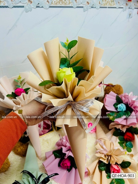 Bó 1 bông hoa sáp hình kem ốc quế giấy gấm xốp hàn quốc mẫu 903