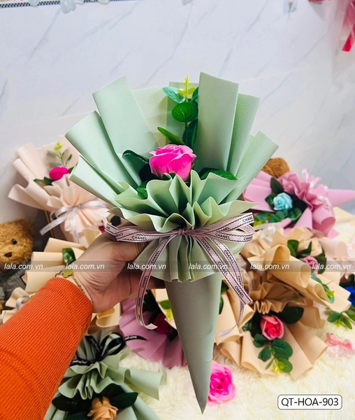 Bó 1 bông hoa sáp hình kem ốc quế giấy gấm xốp hàn quốc mẫu 903