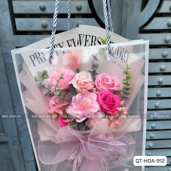 Túi quà tặng bó hoa sáp thơm mix tông hồng nhạt mẫu 912