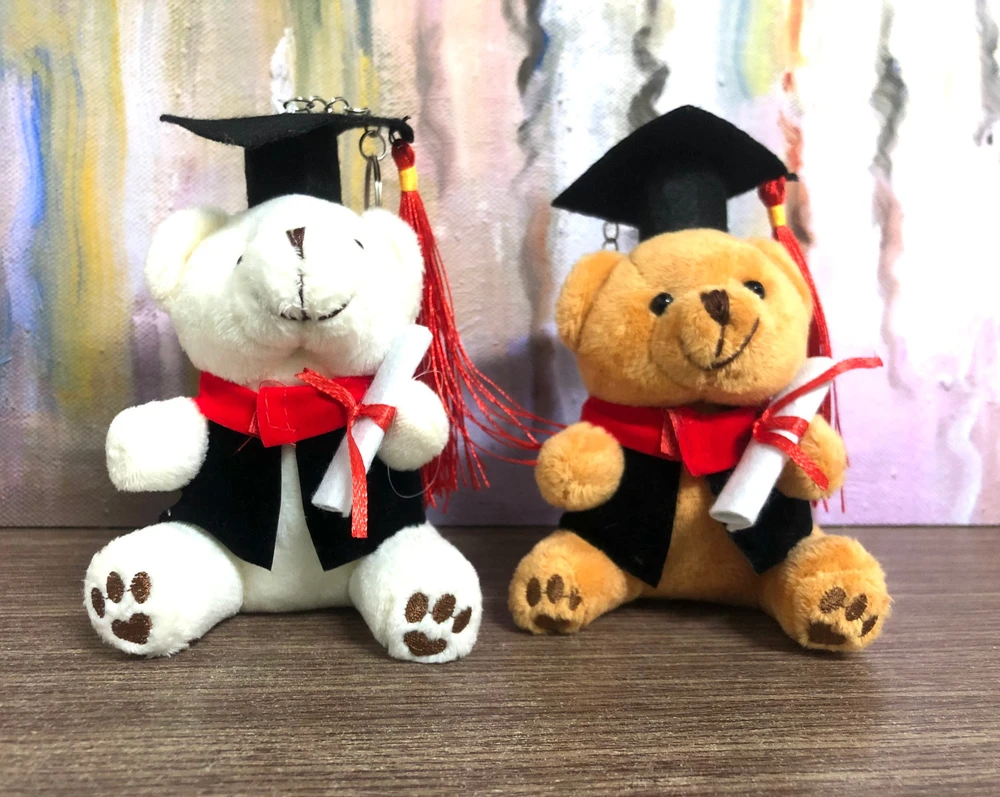 Gấu móc khóa 13cm phụ kiện quà tặng tốt nghiệp