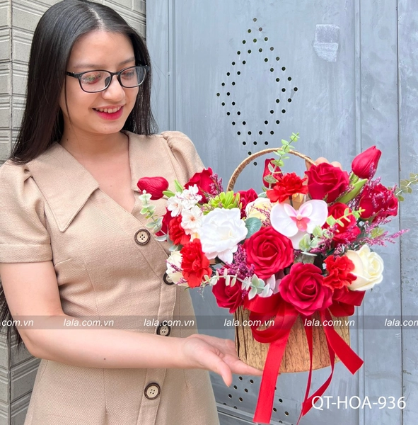 Lẵng hoa sáp thơm để bàn mẫu 936