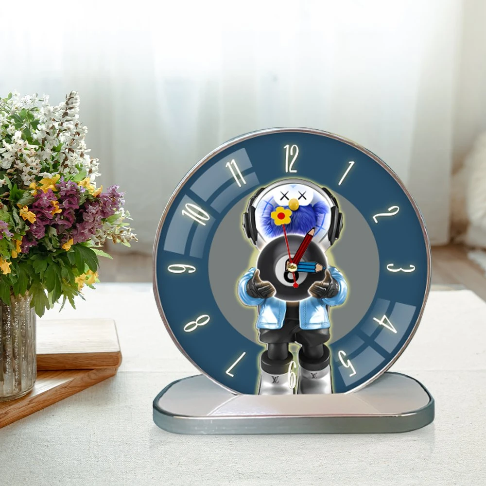 Tranh Đồng Hồ Để Bàn Gấu Kaws Và Bóng Tròn Nghệ Thuật