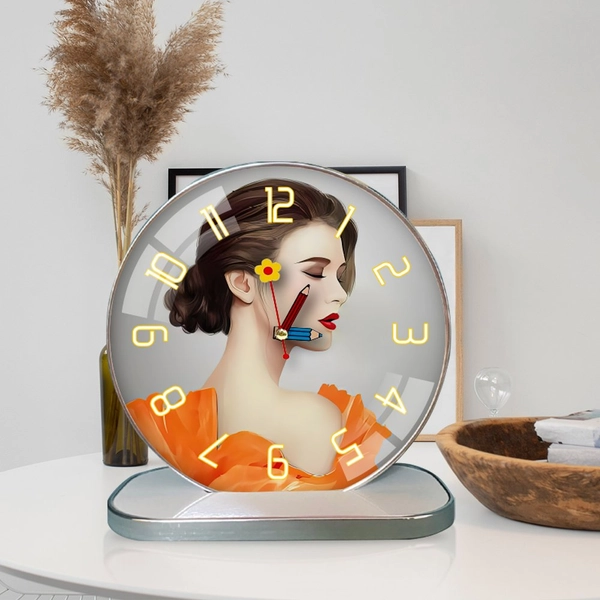 (Viền bạc)Tranh Đồng Hồ Để Bàn Cô Gái Nghệ Thuật