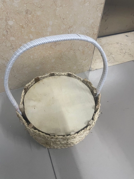 Giỏ đan cắm hoa trang trí