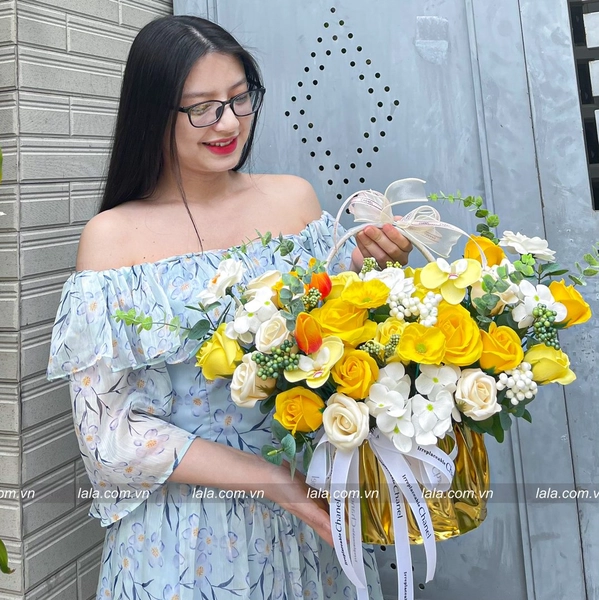 Lẵng hoa sáp thơm để bàn mix nhiều loại mẫu 973