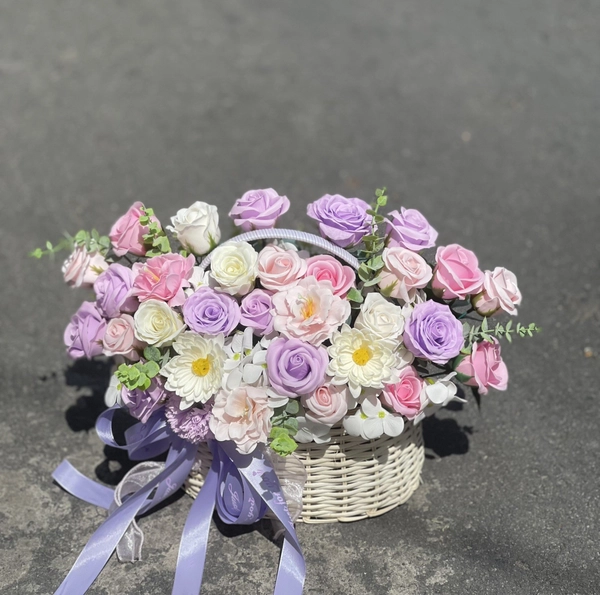 Lẵng hoa sáp thơm để bàn trang trí mẫu 976