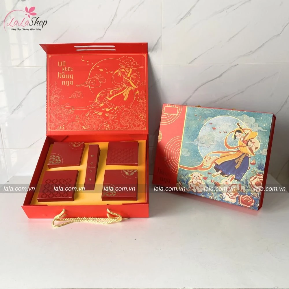 Hộp 4 Bánh Trung Thu Kèm Trà 15g Vũ Khúc Hằng Nga
