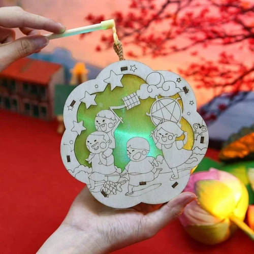 Lồng Đèn Trung Thu Bằng Gỗ Các Bé Vui Rước Đèn Đêm Trăng