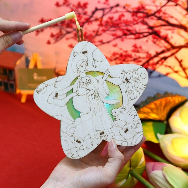 Lồng Đèn Trung Thu Bằng Gỗ Hình Ngôi Sao Chị Hằng Nga