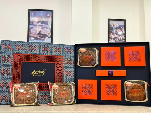 Hộp 6 Bánh Trung Thu Givral Trăng Yêu Thương 3