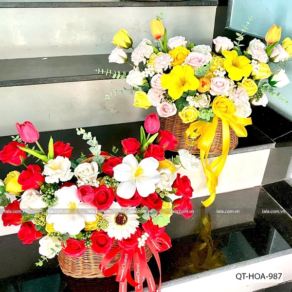 Giỏ Mây Hoa Hồng Sáp Thơm Mix Nhiều Hoa Rực Rỡ Xinh Tươi