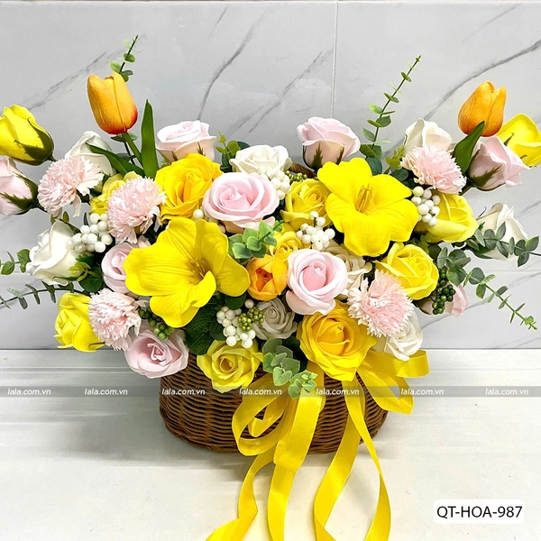 Giỏ Mây Hoa Hồng Sáp Thơm Mix Nhiều Hoa Rực Rỡ Xinh Tươi