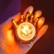 Phụ Kiện Trang Trí Halloween Bàn Tay Quỷ Để Bàn Có Đèn Led (1 chiếc)