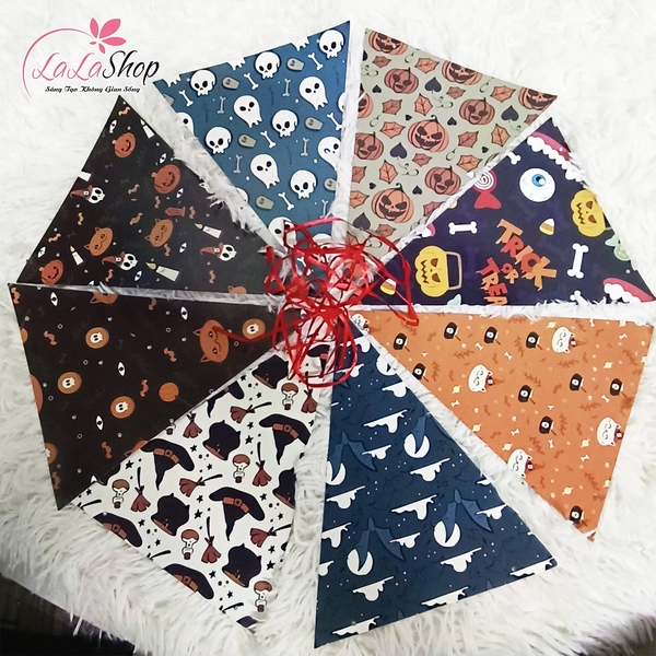 Đồ treo trang trí Halloween Set Dây Treo 8 Hình Tam Giác Họa Tiết Halloween