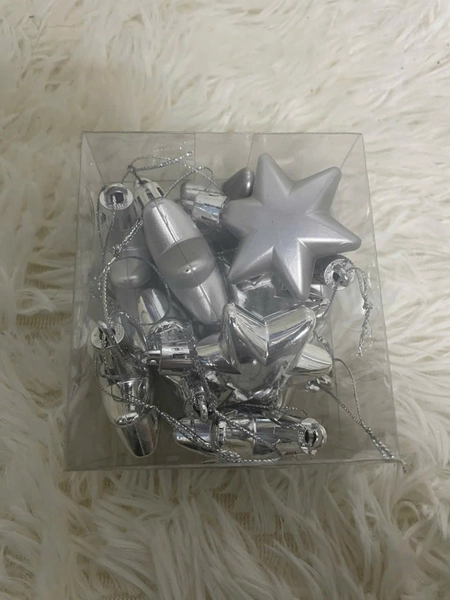 Hộp 12 ngôi sao 6 cánh đầu tròn nhiều màu trang trí noel