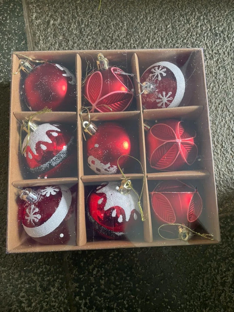 Hộp 9 châu giáng sinh màu đỏ nhiều họa tiết xinh xắn trang trí noel