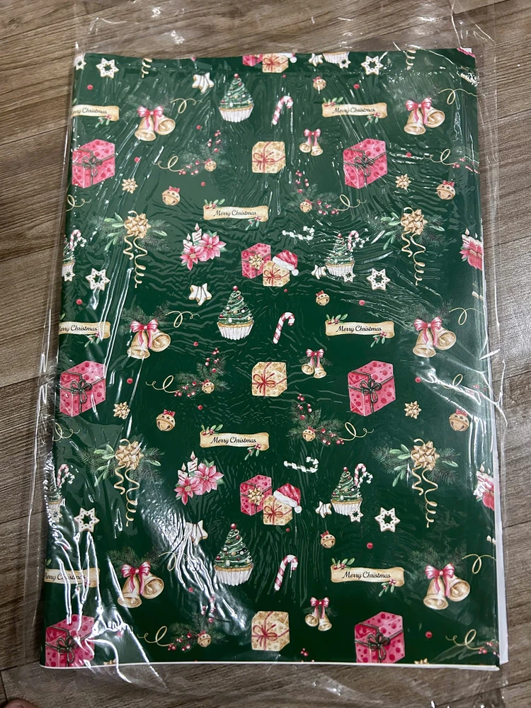 Set 5 Giấy Gói Quà Xanh Lá Đậm Hoạ Tiết Hộp Quà Và Chuông Đôi Xinh Xắn