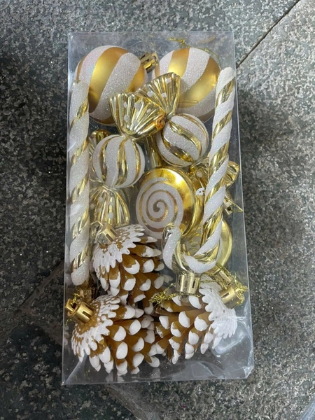 Hộp châu kẹo nhiều họa tiết nhiều màu treo trang trí noel