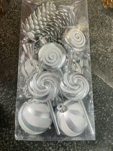 Hộp châu kẹo nhiều họa tiết treo trang trí noel