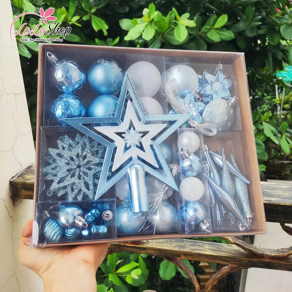 Hộp châu giáng sinh đủ loại kèm ngôi sao đỉnh màu xanh trắng