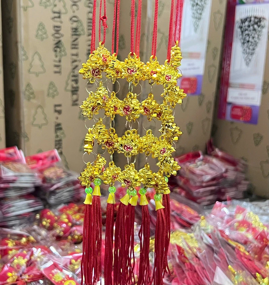 Set 10 dây lộc treo hình hoa sen vàng chữ lộc đỏ trang trí tết