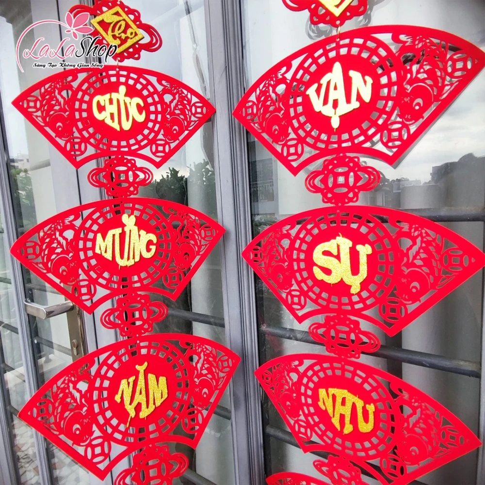 Cặp liễn câu đối quạt đỏ 1m Chúc mừng năm mới - Vạn sự như ý