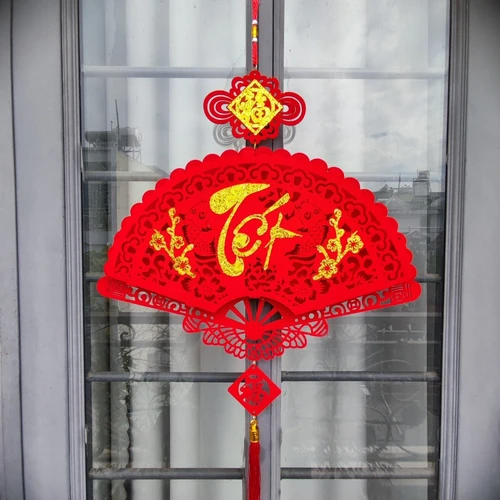 Liễn quạt nhung đỏ chữ Tết vàng treo cửa trang trí tết tài lộc