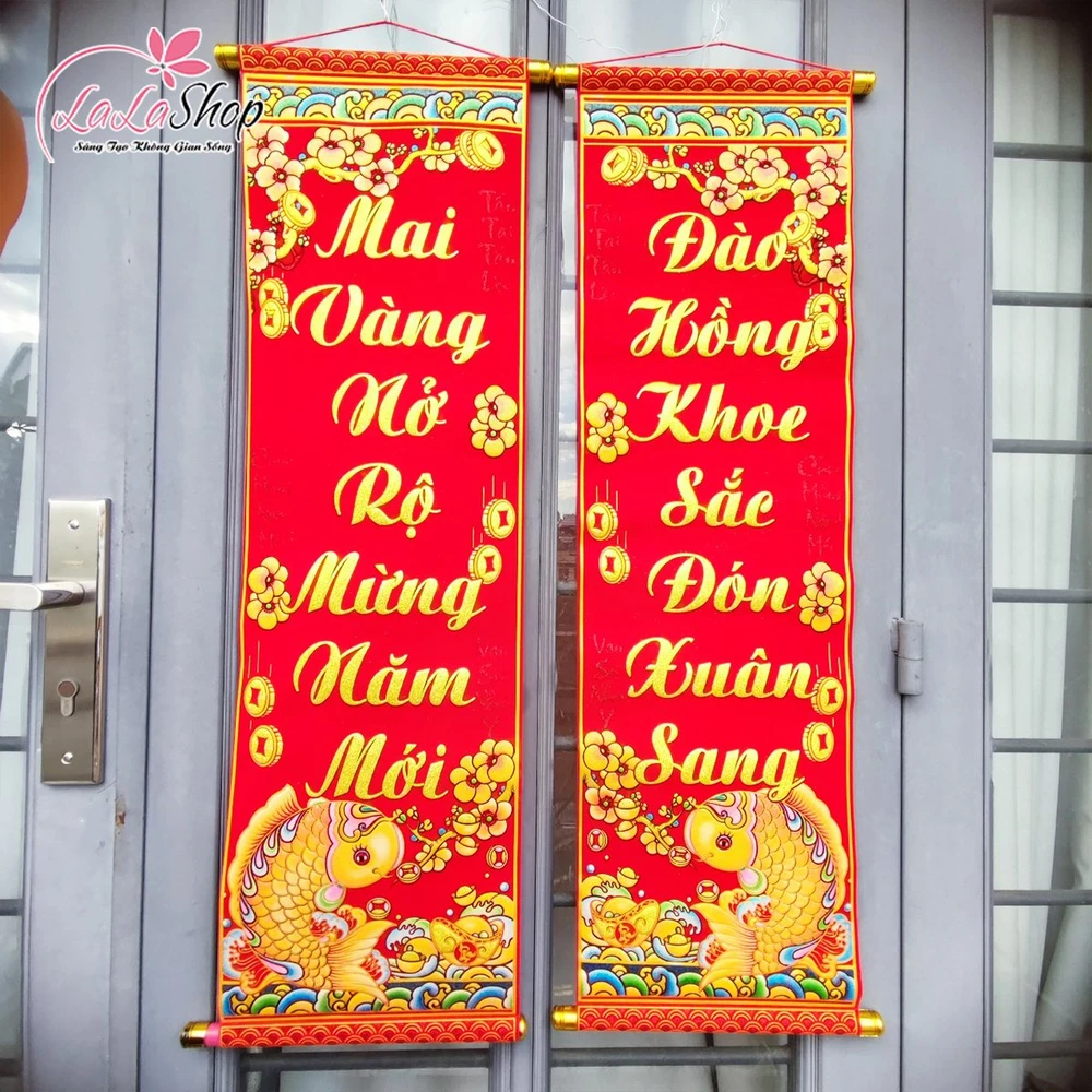 Bộ liễn câu đối Mai Vàng Nở Rộ Mừng Năm Mới  - Đào Hồng Khoe Sắc Đón Xuân Sang (Cá Chép)