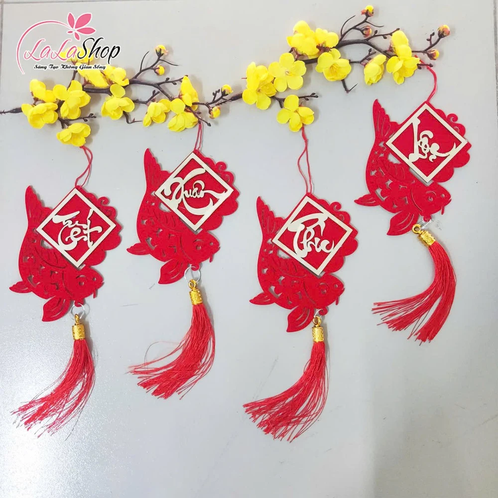 Lộc treo tết cá chép đỏ chữ thư pháp trang trí tết