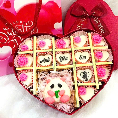 Hộp Socola tình nhân trái tim sắc màu chữ Anh yeu em