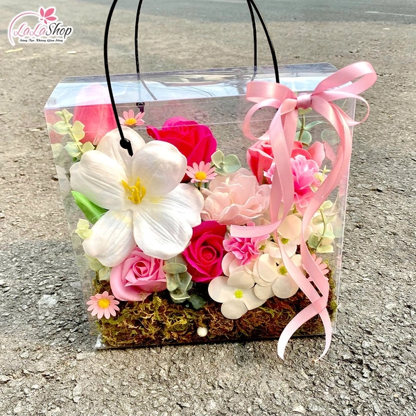 Hộp Mica hoa Tulip mix hoa sáp thơm ngọt ngào